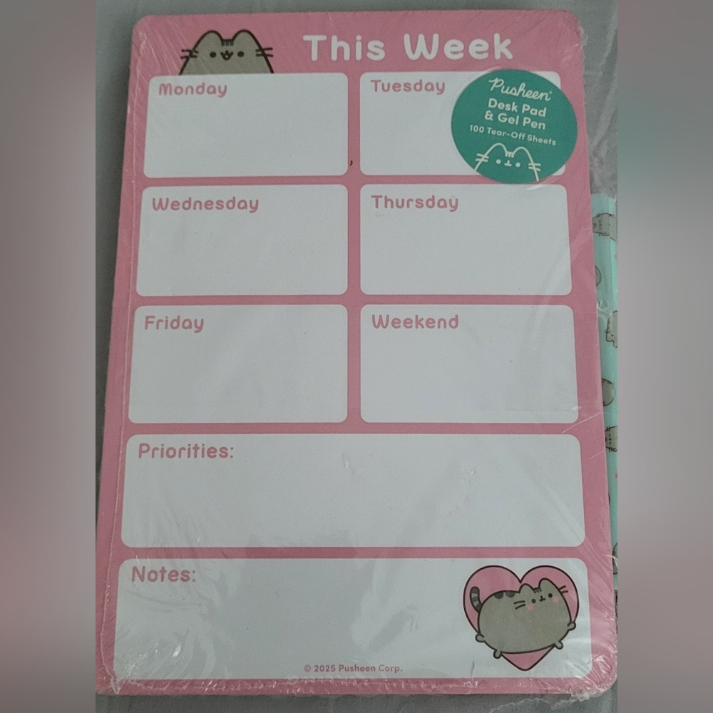 Pusheen Bundle -Snow Globe. Weekly planner With Pen and 120 Stickers - Picture 4 of 5